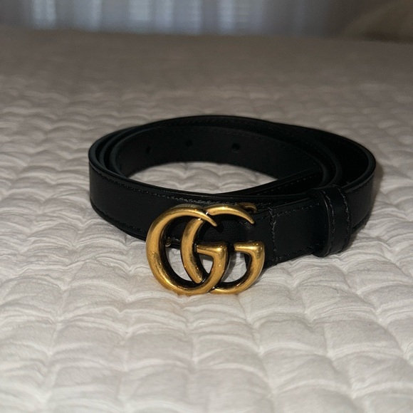 Gucci Marmont thin black leather and gold hardware belt. Worn 3x maximum size 85 - Picture 6 of 9